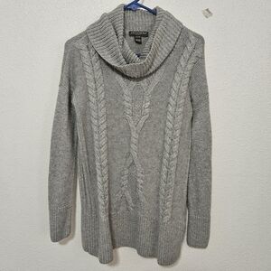 A Pea In The Pod Cable knit wool blend sweater size sp